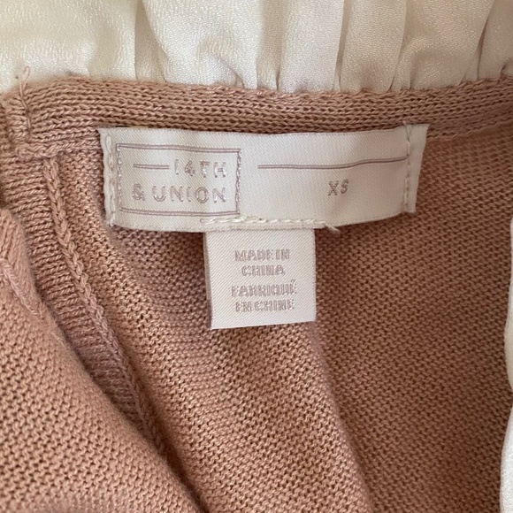 14th & Union Rose Collared Sweater Blouse - Picture 5 of 6